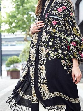 NWT Dana Xu Morino Wool Floral Embroidered Fringe  Shawl/Scarf/Wrap 96.5x43.3